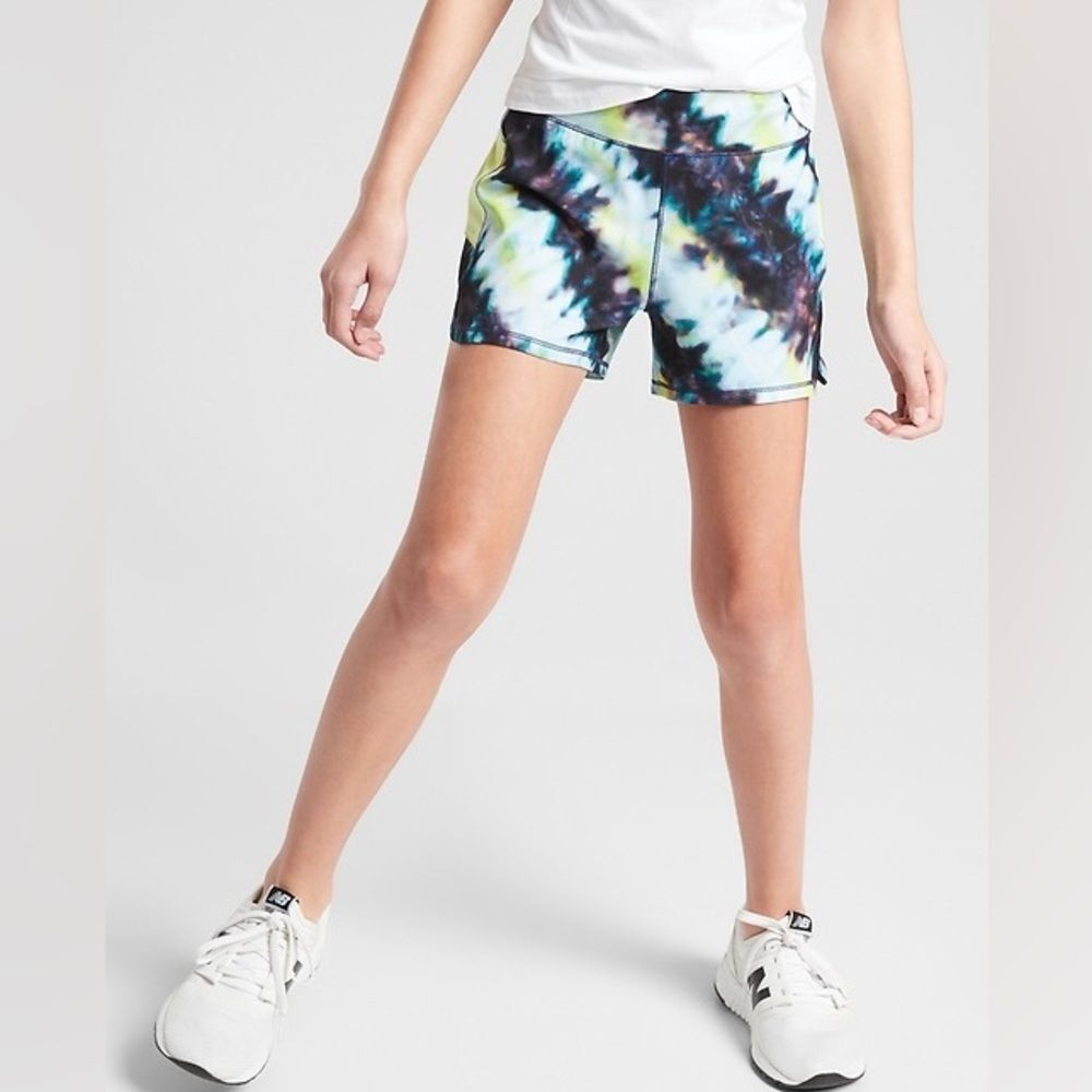 Athleta Girl Record Breaker 3”Short Medim